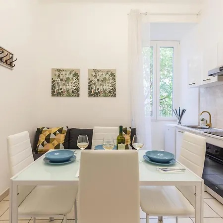 Apartamento Hostly-michelangelo Cloister Suite-center Of Roma
