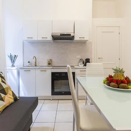 Hostly-michelangelo Cloister Suite-center Of * Rom